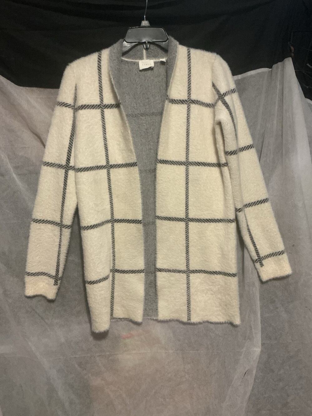 Cyrus Women’s Sweater XS Long Cardigan Fleece So Soft White & Black